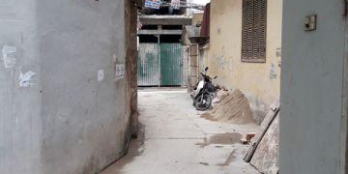 Bán nhà trong ngõ phố Cầu Giấy. Nhà 5 tầng, 3 ngủ, 4wc, giá 3,2 tỷ