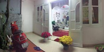 Bán nhà đẹp NGUYỄN KHANG 68 m2, 3 tầng, SÂN VƯỜN, thiết kế đẹp chỉ 4,1 tỷ (có TL, Ms Thủy 0927156666)