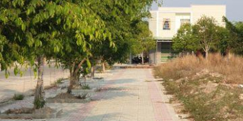 đất bánngã tư chơn thành dt 5x35 tc 100m giá 420tr