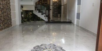 BÁN GẤP NHÀ 5 TẦNG ĐƯỜNG LÁNG, NGÕ NÔNG, 1 RẼ RA MẶT PHỐ, DT 43m2, MT 7m, GIÁ 4,1 TỶ.