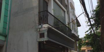 Bán nhà 6 tầng, mới đẹp, thang máy, tại Hồ Ba Mẫu - 0986844335