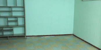 Bán nhà ngõ đường la thành,nhà 2T,dt 40m2,mt 3.1m.giá 1.9 tỷ.