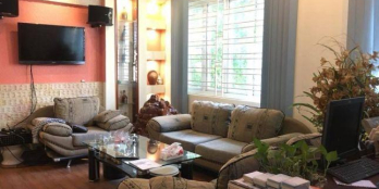 Chính chủ bán nhà đẹp-Ở Luôn- Ô TÔ đỗ gần cửa phố Hoàng Cầu DT43m*4 tầng