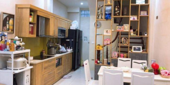 Bán nhà riêng Đường Láng, ngõ rộng 32m2 x 5 tầng, MT 4m