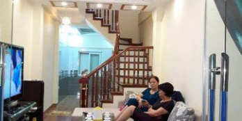 Bán nhà riêng gần bãi đậu ô tô, ngõ nông,tại phố Yên Lãng 2,85 tỷ