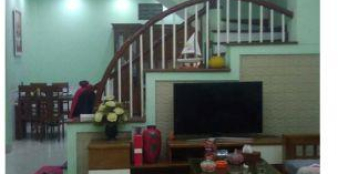 Bán nhà riêng phố Tôn Thất Tùng, DT 42m2, giá 3,5 tỷ.