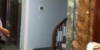 HỒ ĐẮC DI NHÀ ĐẸP NHƯ KHÁCH SẠN 50M2, 5 TẦNG VỪA ĂN CƠM VỪA XEM TENNIS .