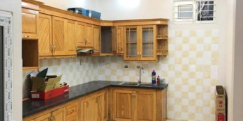 Bán nhà riêng tại phố Hoàng Cầu,ngõ rộng, nhà vị trí đẹp.giá 3 tỷ