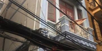 Bán nhà ngõ 185 chùa Láng, Kinh doanh, cho thuê tốt, gần oto, 50m2, 4 tầng, nhà tự xây,