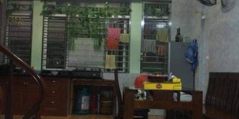 Nhà ngõ  phố  Tôn Đức Thắng,  diện tích 27m2, 4.5 tầng. Nhà  xây đẹp, nhiều tiện ích.