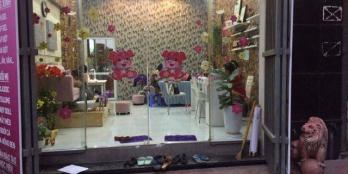 Cần bán gấp nhà mặt ngõ 302 Đường Láng, DT 45m2, 4 tầng, MT 5m, giá 4 tỷ. LH: 0904608163.