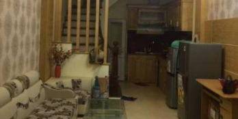 Bán nhà 5 tầng quận Đống Đa, 3 phòng ngủ, mới xây. Giá 2.4 tỷ