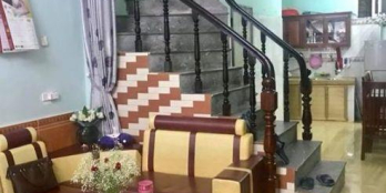 Bán nhà Chùa Bộc Lô góc, Đối diện Học viện Ngân hàng. Giá 2,4tỷ.