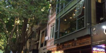 Bán nhà mặt phố Huỳnh Thúc Kháng, Đống Đa 60m2, 5 tầng, mặt tiền 4.5m, LH: 0911150258