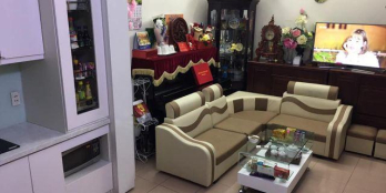 Bán nhà 28m2 x 5 tầng, mặt tiền 4m, 2.6 tỷ đường Láng Đống Đa. Lh 0975965639