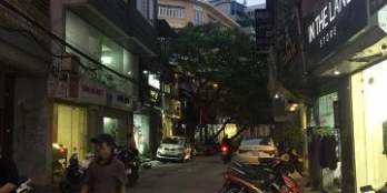 Bán tòa nhà 10 tầng MP Trần Hữu Tước,Vị trí siêu đỉnh.DT60m 18 tỷ