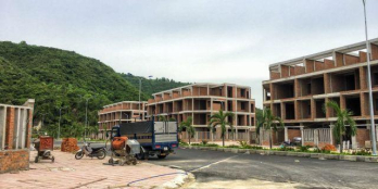 Đất gia lâm 40m đường ô tô đi .