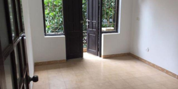 Nhà đẹp phố Lạc Trung 45m 4 tầng giá 3.15 tỷ.