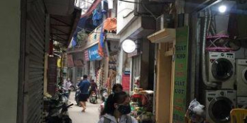 Bán nhà Phố Hồng Mai, Phân lô, Ô tô đõ cửa. Giá 3,36 tỷ.