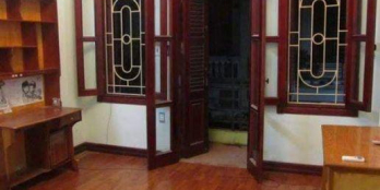 Bán nhà gấp phố Thanh Nhàn, Hai Bà Trưng 33m2 5tầng 2.85tỷ LH: 0987323163