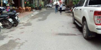 Bán nhà lô góc hai mặt ngõ Thanh Nhàn 35 m2 ô tô tránh, kinh doanh sầm uất