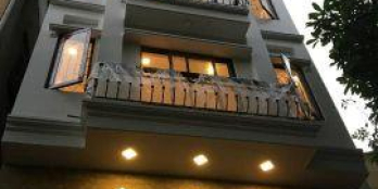 Bán nhà mặt phố Dương Văn Bé, Hai Bà Trưng 50m2, 5 tầng, giá 12,95 tỷ, kinh doanh mặt phố