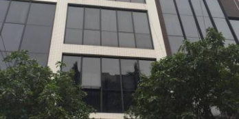 Chuyển nhượng tòa nhà 11 tầng Trần Khát Chân, Vị trí đỉnh.DT 70m,MT5m Giá 28.5 tỷ .