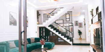 Bán nhà 3 tầng 82.5m2 bên cạnh bệnh viện quóc tế Vinmec