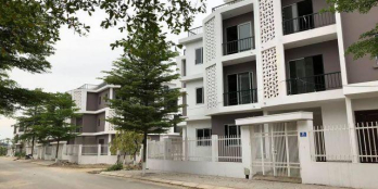 Bán nhà tại dãy TT 6.3 căn số 14, hướng Tây Bắc, đường trước nhà 8.5m