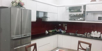 Cần bán gấp nhà Lĩnh Nam Hoàng Mai ôtô đỗ cửa70m2 5tầng giá3.99 tỷ