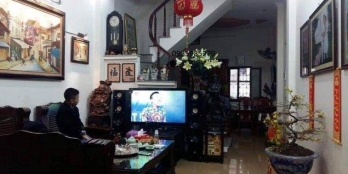 Nhà mới đẹp 37m *4 tầng, MT 3.7m, về ở ngay phố Tân Mai.