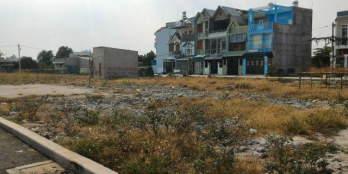 Tiết lộ động trời về thu nhập hàng trăm triệu mỗi tháng của dân môi giới BĐS