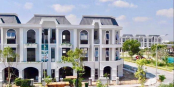 Bán nhà biệt thự tại mặt tiền quốc lộ 1A, Bình Chánh, 230m2, 1 trệt 2 lầu, LH:0901523125