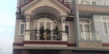 Bán nhà phố view sông, mặt tiền đường lớn.