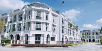 biệt thự Bình Chánh, sổ hồng riêng.