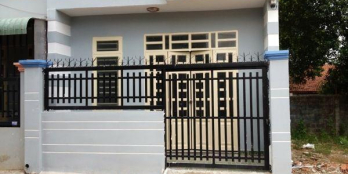 Sang lại rất gấp căn nhà 100m2 mặt tiền QL50, giá như cho 1,9 tỷ