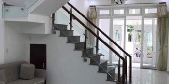 Bán nhà 1L 1T vừa xây mới ngay sau lưng chợ Bà Điểm, Hóc Môn.