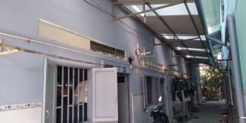 Tồi cần bán gấp dãy trọ 10p đường Dương Công Khi ,HM, giá 1,3 tỷ /150m2,SHR