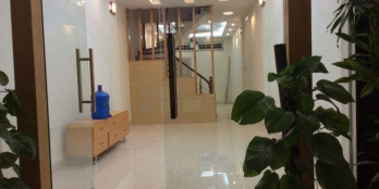 Nhà ô tô con đỗ cạnh nhà – tổ 9 Việt Hưng – Sau Big C Long Biên.