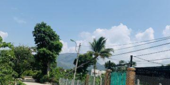 Bán nhanh lô đất mặt tiền đường Liên Hoa view sông cái, đường oto 8m giá chỉ 15tr/m2 .