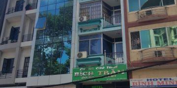 Bán nhà 293 Trần Hưng Đạo, cách 1 căn là góc ngã tư Hồ Hảo Hớn, diện tích 5.05x7.5m, 1 trệt 4 lầu. Cho thuê 2300$/ tháng. Giá 23 tỷ