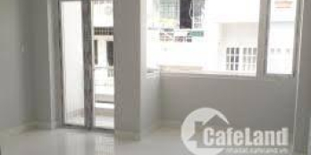 Định cư nước ngoài cần bán lại căn nhà nằm gần mặt tiền đường của Lãnh Binh Thăng