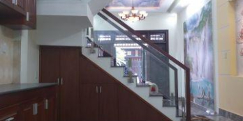 Nhà tl 16 gần chung cư tl 24 tầng, 1 trệt 2 lầu như hình, 3pn4wc, đường 8m.