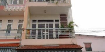 Bán lổ nhà Hoàng Diệu, 3 lầu . 2,2 tỷ.