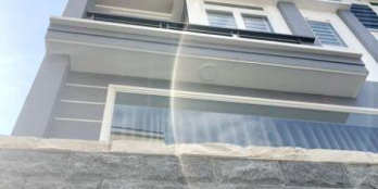 Bán gấp nhà 2 lầu mới 100% mặt tiền hẻm 183F Tôn Thất Thuyết quận 4.