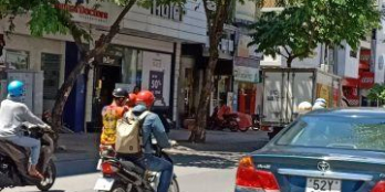 Siêu phẩm nhà mặt tiền đường Tân Vĩnh, P4, Q4, 3 lầu, giá rẻ 11.2 tỷ