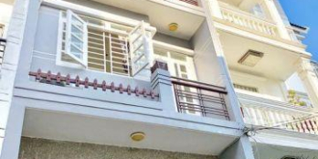 Bán gấp nhà 2 lầu, ST hẻm oto 1333/34/ Huỳnh Tấn Phát, P. PT, Q.7