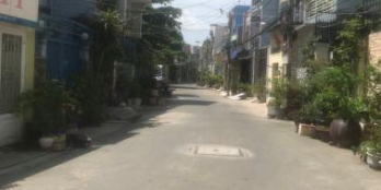 Bán nhà hẻm xe tải nhà đường Số 1 Lý Phục Man, P.Bình Thuận, Quận 7. - Diện tích  8 x 13m. - Nhà thiết kế 1 trệt 2lầu phòng khách, 4 phòng ngủ, phòng thờ, 3 WC