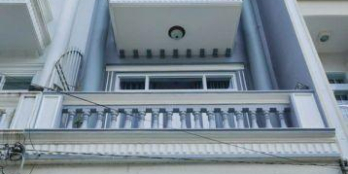 Bán nhà đẹp 2 lầu hẻm xe hơi 6m 1333 Huỳnh Tấn Phát Quận 7