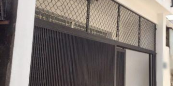 Bán nhà 1 lầu đẹp hẻm 19 Trần Văn Khánh quận 7.